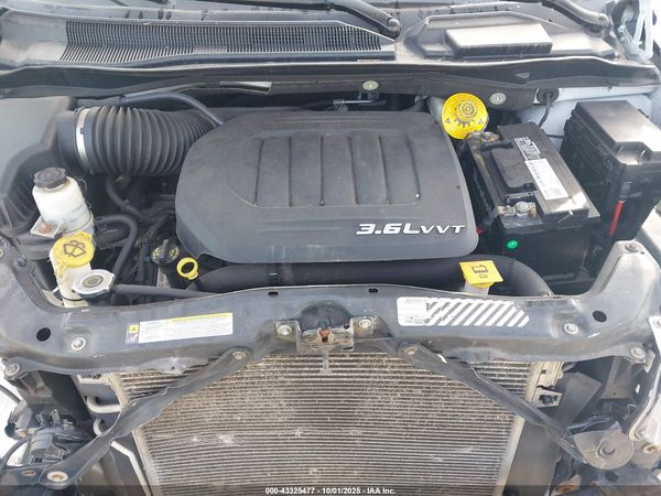 2016 DODGE GRAND CARAVAN SE — I10