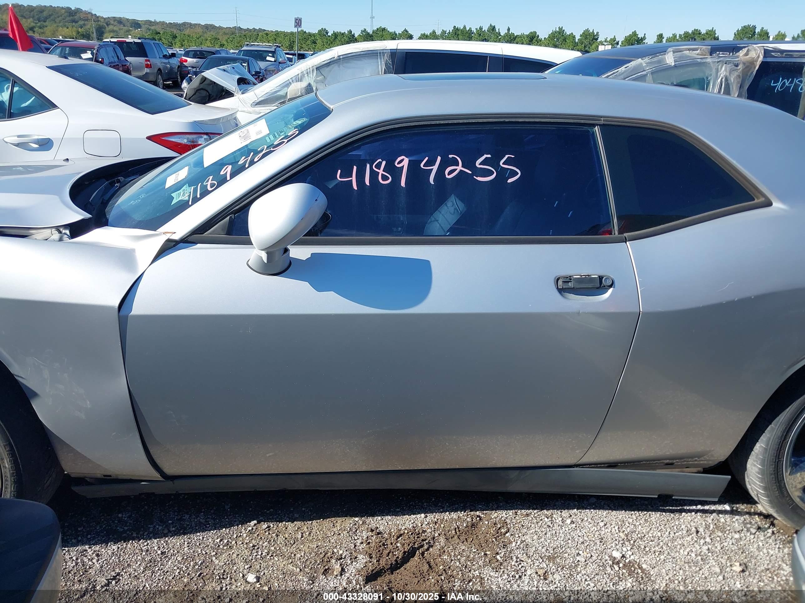 2012 DODGE CHALLENGER SXT