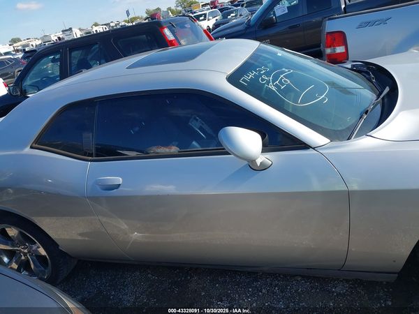 2012 DODGE CHALLENGER SXT
