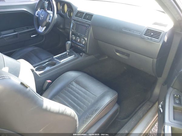 2012 DODGE CHALLENGER SXT