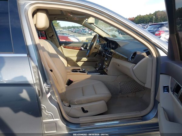 2013 MERCEDES-BENZ C 300 SPORT 4MATIC