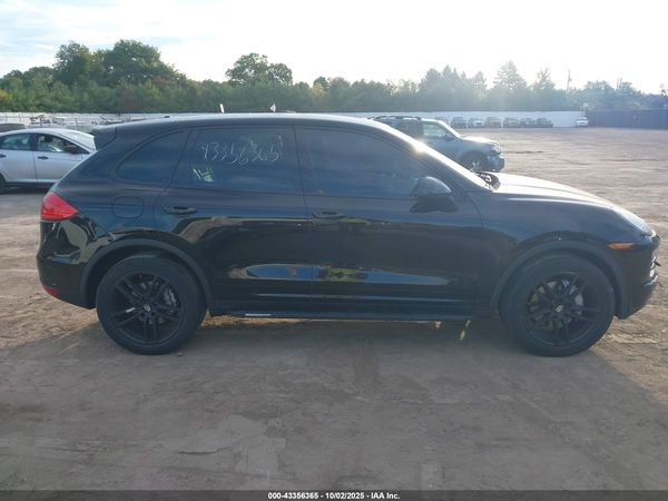 2012 PORSCHE CAYENNE
