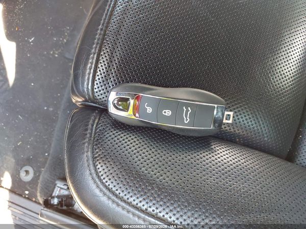 2012 PORSCHE CAYENNE