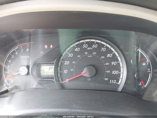 2012 TOYOTA SIENNA