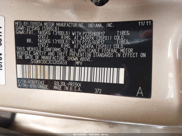 2012 TOYOTA SIENNA