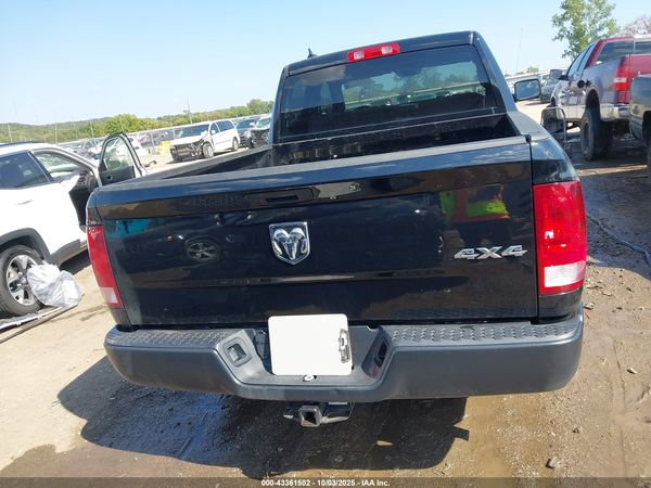 2024 RAM 1500 CLASSIC TRADESMAN  4X4 6'4 BOX