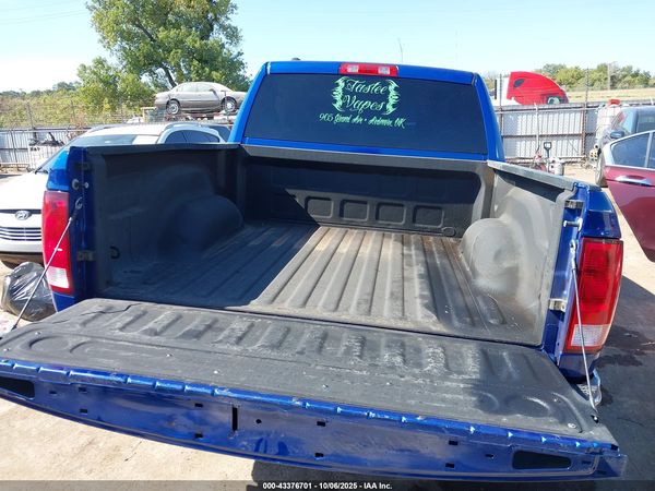 2017 RAM 1500 TRADESMAN  4X2 5'7 BOX