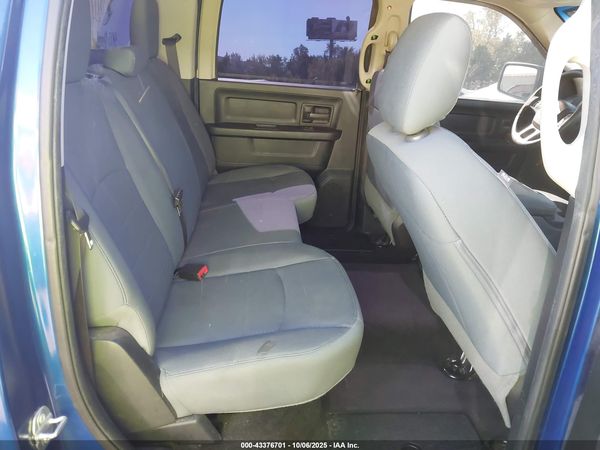 2017 RAM 1500 TRADESMAN  4X2 5'7 BOX