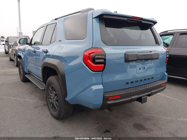 2025 TOYOTA 4RUNNER SR5