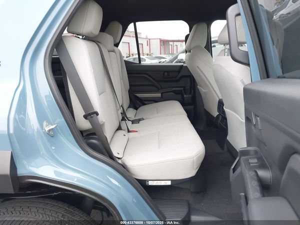 2025 TOYOTA 4RUNNER SR5