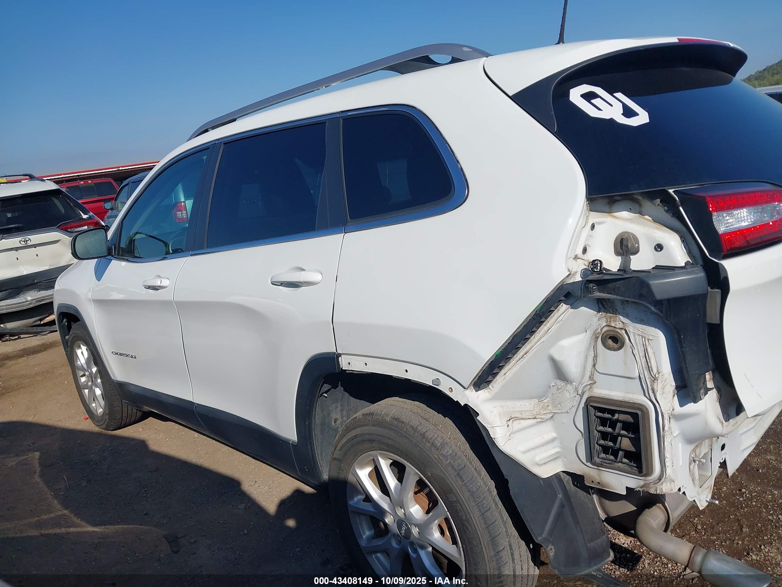 2016 JEEP CHEROKEE LATITUDE