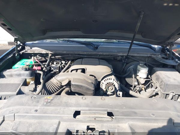 2012 CHEVROLET TAHOE LT — I10