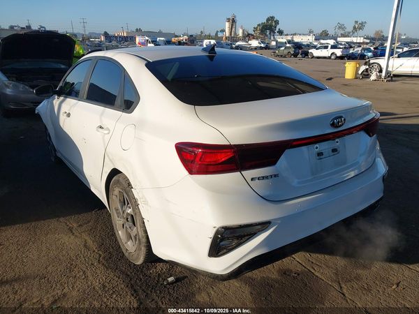2021 KIA FORTE LXS