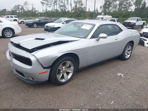 2021 DODGE CHALLENGER SXT