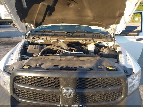 2022 RAM 1500 CLASSIC TRADESMAN  4X4 6'4 BOX