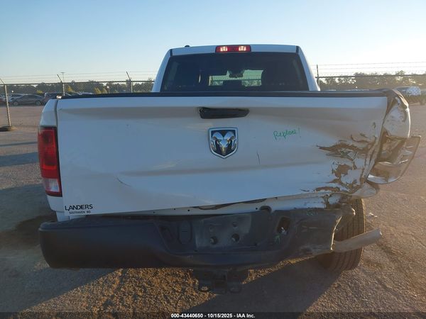 2022 RAM 1500 CLASSIC TRADESMAN  4X4 6'4 BOX