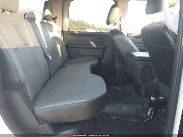 2022 RAM 1500 CLASSIC TRADESMAN  4X4 6'4 BOX