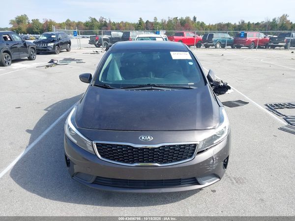 2017 KIA FORTE LX