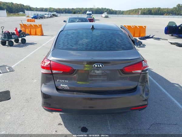 2017 KIA FORTE LX