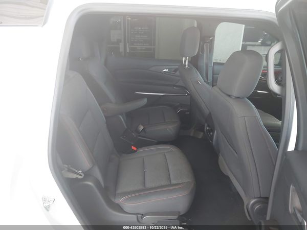 2024 CHEVROLET TRAVERSE AWD Z71 — I8