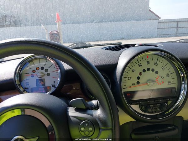 2012 MINI COOPER S