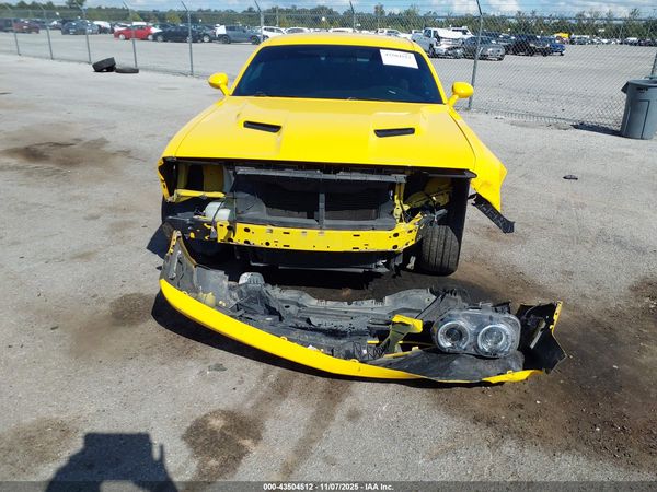 2017 DODGE CHALLENGER SXT