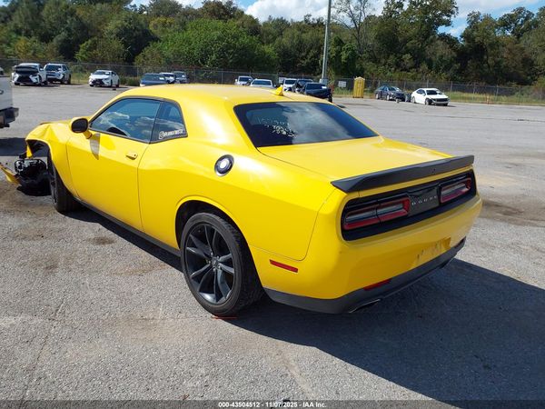 2017 DODGE CHALLENGER SXT