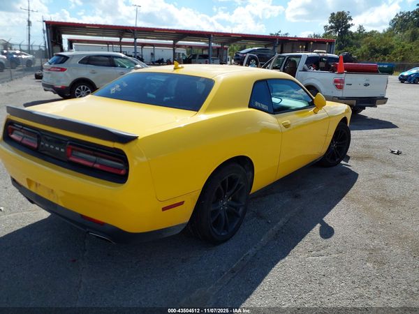 2017 DODGE CHALLENGER SXT