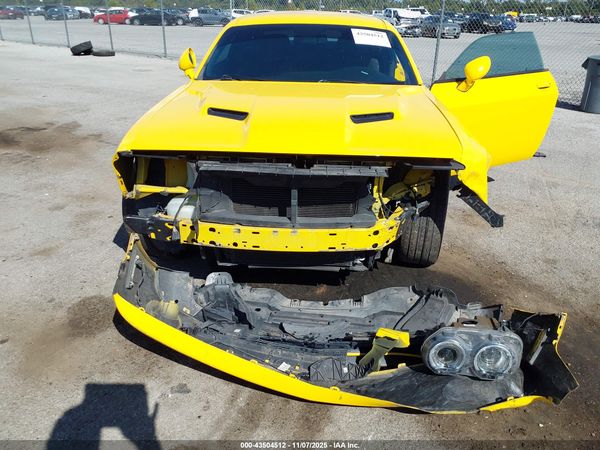 2017 DODGE CHALLENGER SXT