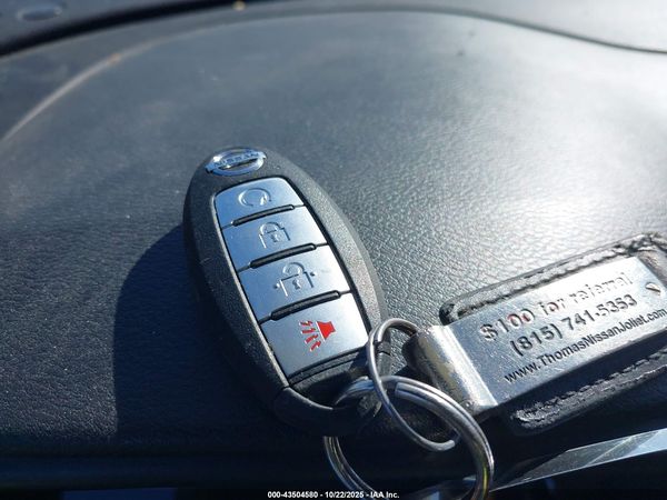 2021 NISSAN KICKS SR XTRONIC CVT — I11