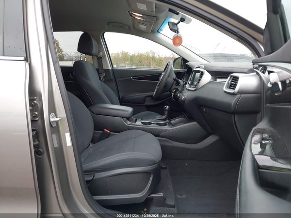 2018 KIA SORENTO 2.4L LX