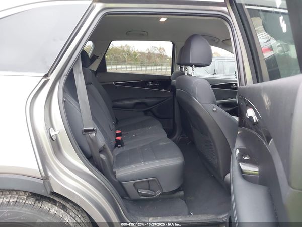 2018 KIA SORENTO 2.4L LX