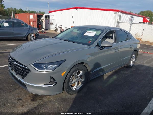 2022 HYUNDAI SONATA SE