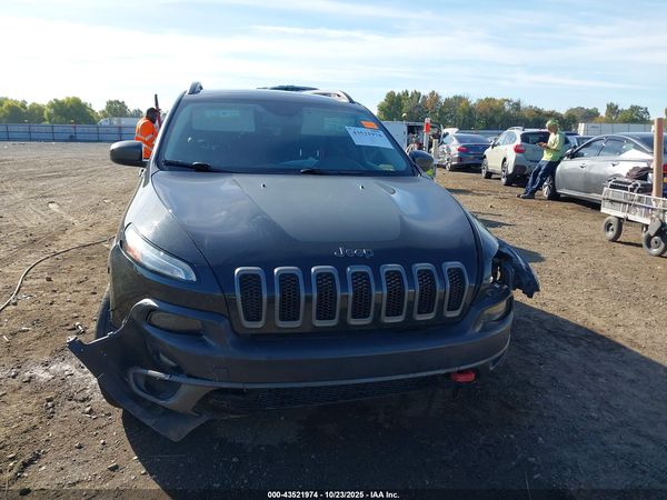 2016 JEEP CHEROKEE TRAILHAWK