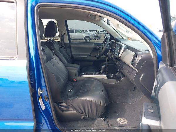2016 TOYOTA TACOMA SR5