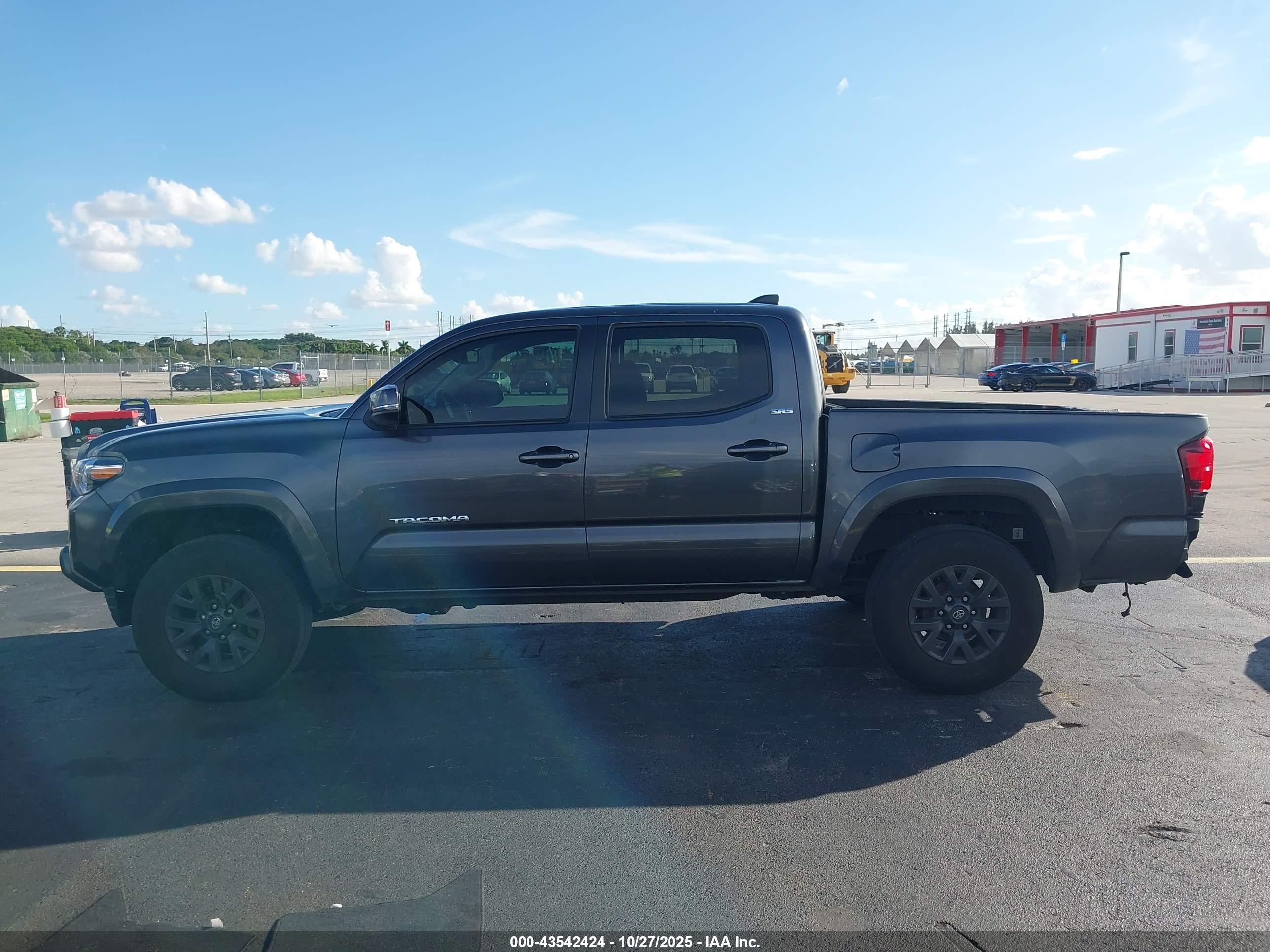 2023 TOYOTA TACOMA SR5 V6