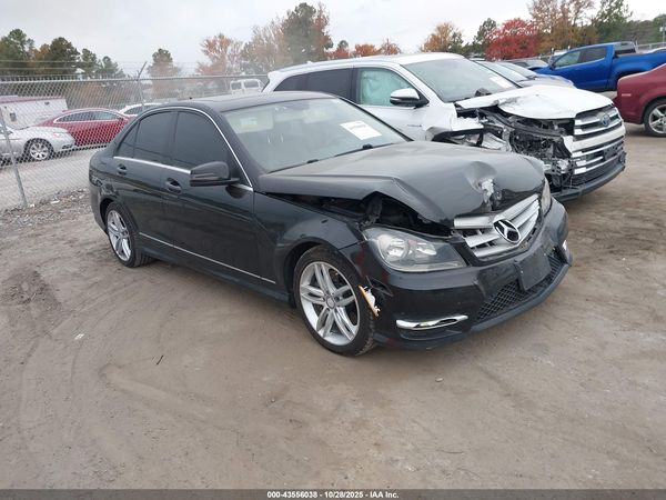 2013 MERCEDES-BENZ C 300 SPORT 4MATIC