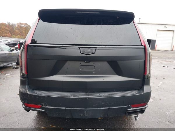 2022 CADILLAC ESCALADE 4WD SPORT