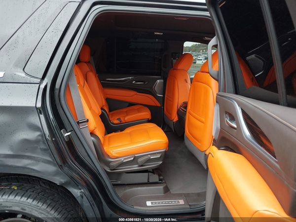 2022 CADILLAC ESCALADE 4WD SPORT