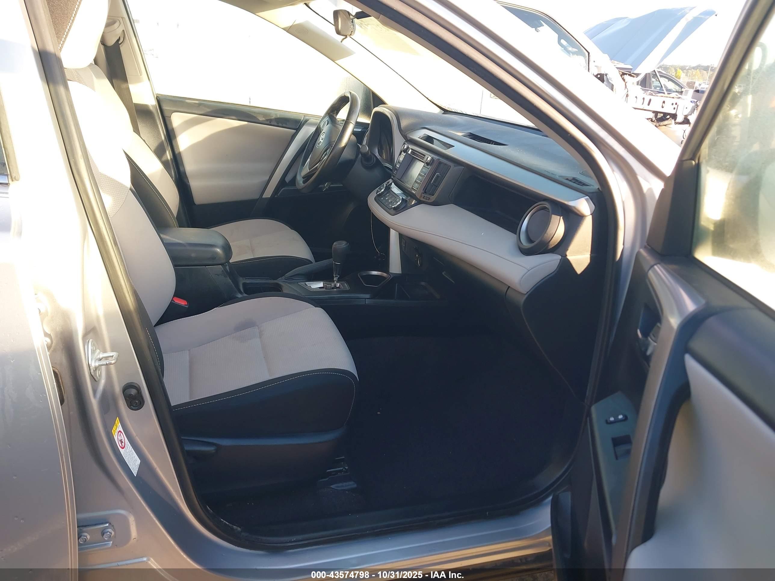 2018 TOYOTA RAV4 XLE