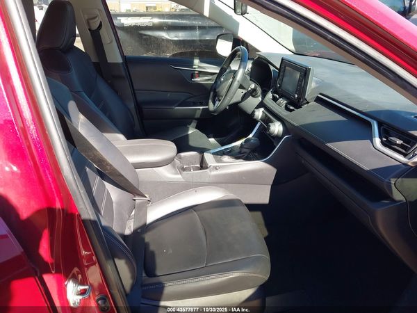 2022 TOYOTA RAV4 HYBRID XLE PREMIUM
