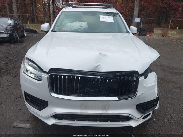 2022 VOLVO XC90 T6 MOMENTUM 7 PASSENGER