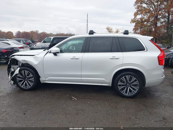 2022 VOLVO XC90 T6 MOMENTUM 7 PASSENGER