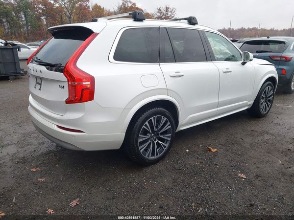 2022 VOLVO XC90 T6 MOMENTUM 7 PASSENGER
