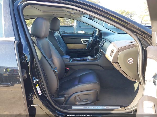 2014 JAGUAR XF I4 T