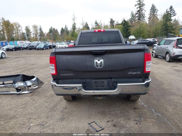 2023 RAM 2500 BIG HORN  4X4 8' BOX