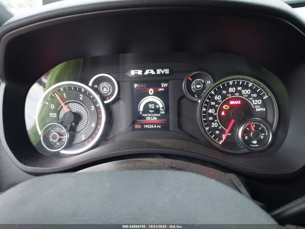 2023 RAM 2500 BIG HORN  4X4 8' BOX