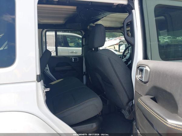 2024 JEEP WRANGLER 4XE SAHARA 4XE — I8