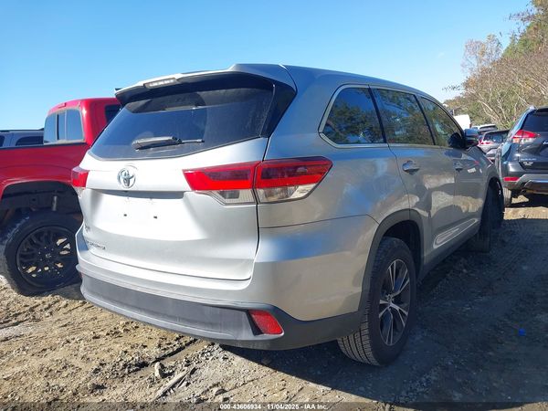 2019 TOYOTA HIGHLANDER LE
