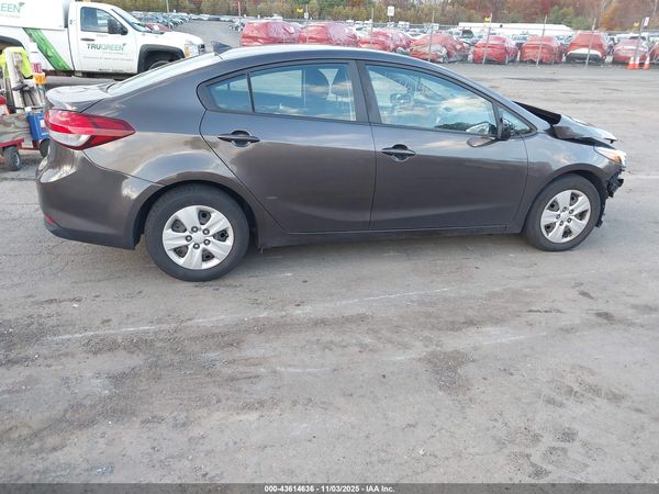 2017 KIA FORTE LX